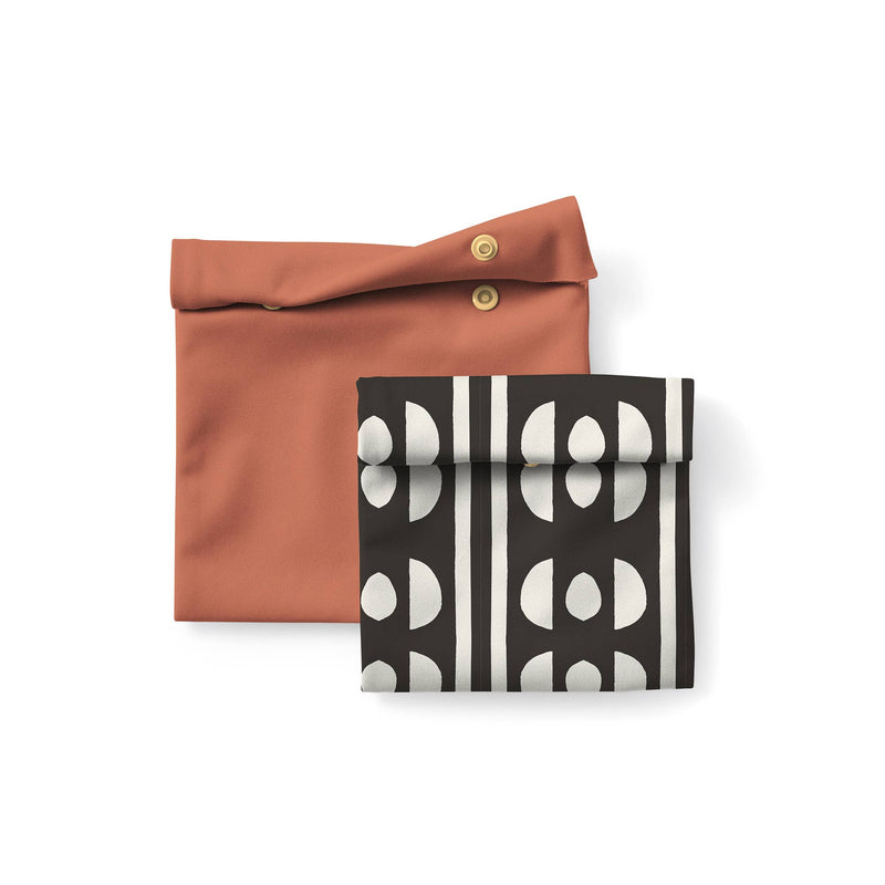 Dancing Daisies by Phoebe Wahl Reusable Snack Pouches