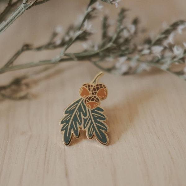 Acorn Enamel Pin (With Locking Clasp) - Pinecone Trading Co.