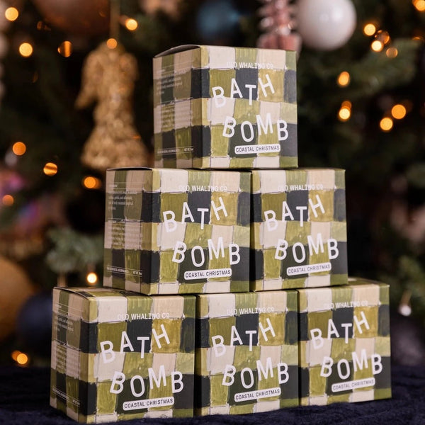 Coastal Christmas Bath Bomb - Pinecone Trading Co.